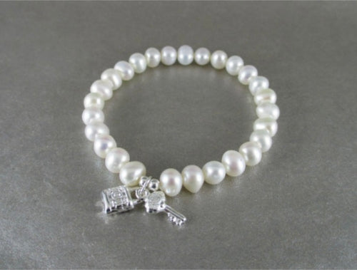 Pearl Bracelet with Key & Lock Charm