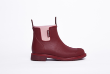 Load image into Gallery viewer, Merry People Bobbie Gum Boots / Beetroot &amp; Pink